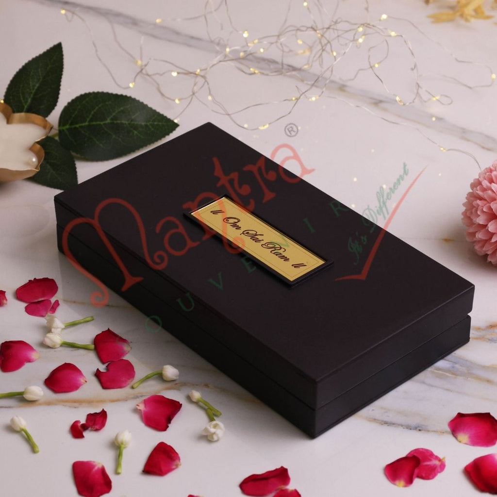 3D Gold Plated Shirdi Sai Baba Charan Paduka Box – Premium ABS Polymer Sai Ram Idol for Home & Office – Divine Blessing Gift with Shraddha & Saburi Quotes