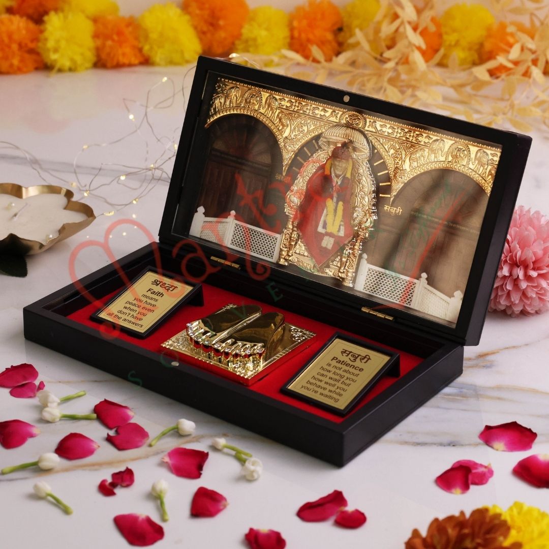 3D Gold Plated Shirdi Sai Baba Charan Paduka Box – Premium ABS Polymer Sai Ram Idol for Home & Office – Divine Blessing Gift with Shraddha & Saburi Quotes