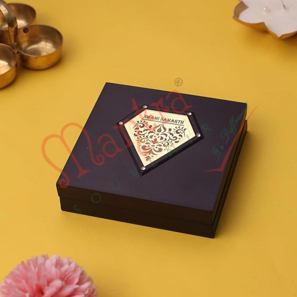 Yantram Sacred Swami Samarth Charan Paduka Box – Akkalkot Maharaj Devotional Frame for Inner Peace & Divine Protection