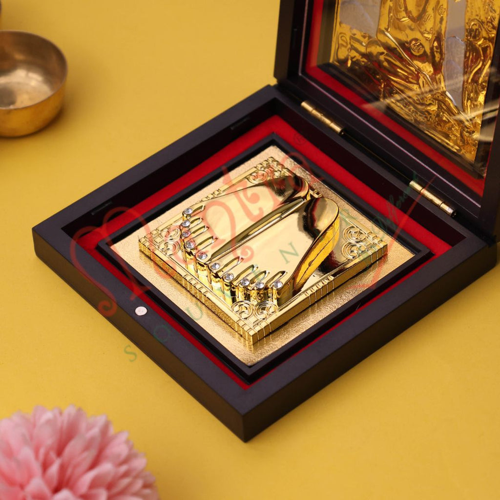 Yantram Sacred Swami Samarth Charan Paduka Box – Akkalkot Maharaj Devotional Frame for Inner Peace & Divine Protection