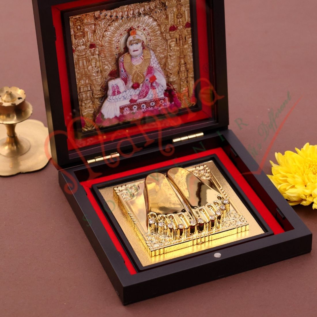 3D Sacred Yantram Gurudev Charan Paduka – Divine Master’s Blessing Box for Home & Meditation