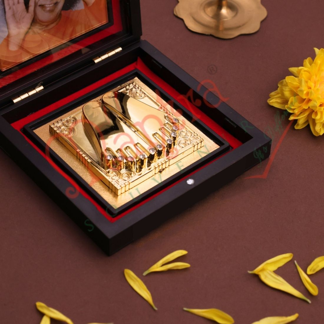 Yantram 3D Satya Sai Baba Gold-Plated Charan Paduka Box – Sacred Desktop & Home Mandir Blessing