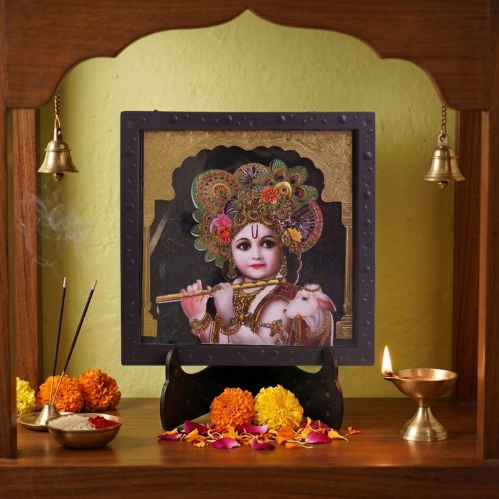 Classic 3D Bal Gopal Krishna Deity Photo Frame with Stand for Home Temple | Laddu Gopal Spiritual Photo Frame for Pooja Room, Nursery & Office Desk | Divine Krishna Home Decor | Devotional Gift Item & Sacred Souvenir