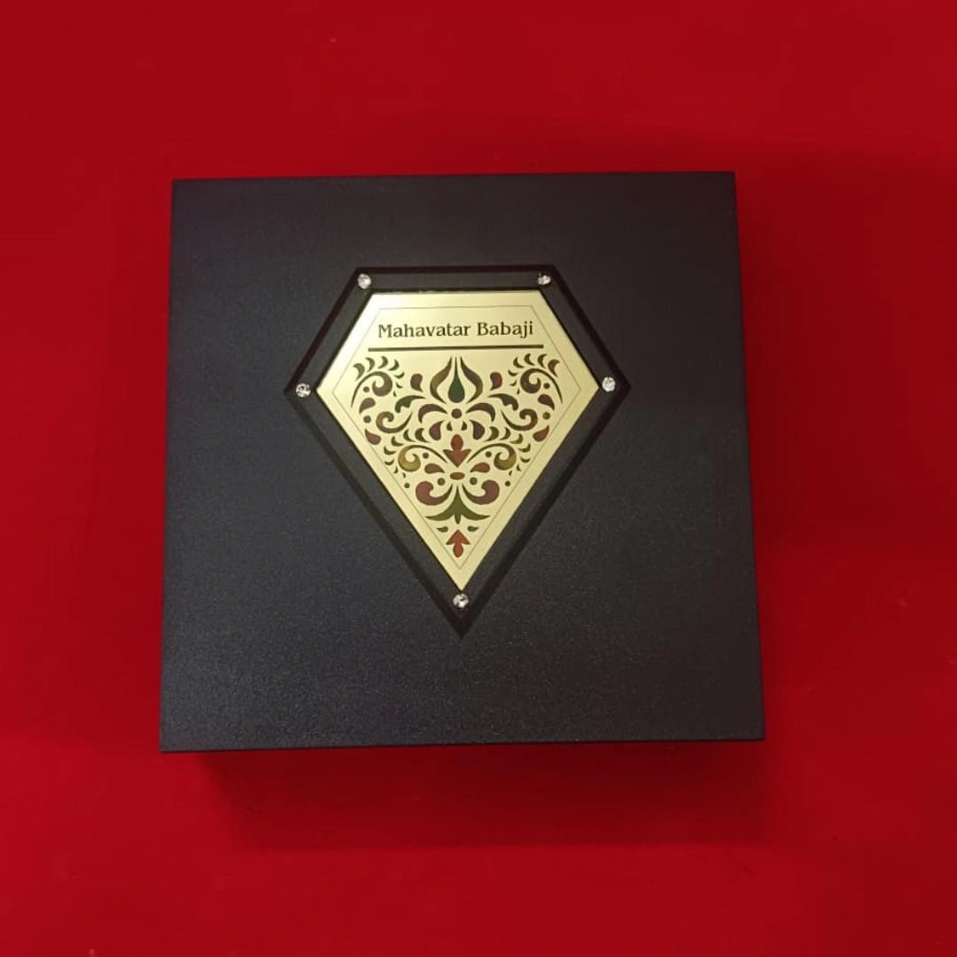 Yantram 3D Mahavatar Babaji Divine Paduka with Photo Frame Box | Spiritual Gift for Home Temple, Meditation Room, Pooja Room Decor | Premium Religious Showpiece for Home & Office
