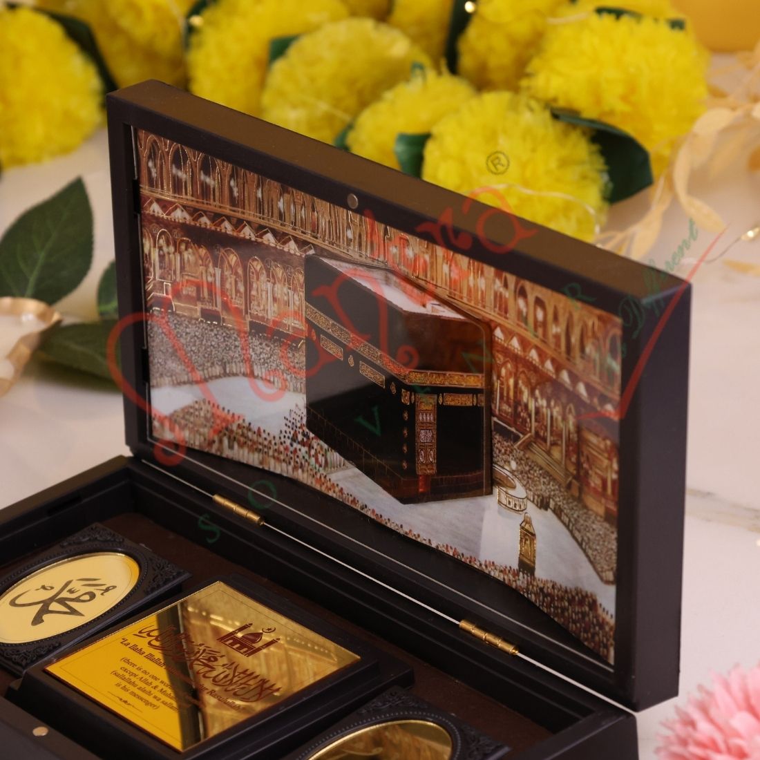 Deluxe 3D Makkah Sharif Kaaba Yantra Box – Gold Plated Islamic Calligraphy – Premium ABS Polymer Sacred Gift for Home, Office & Travel