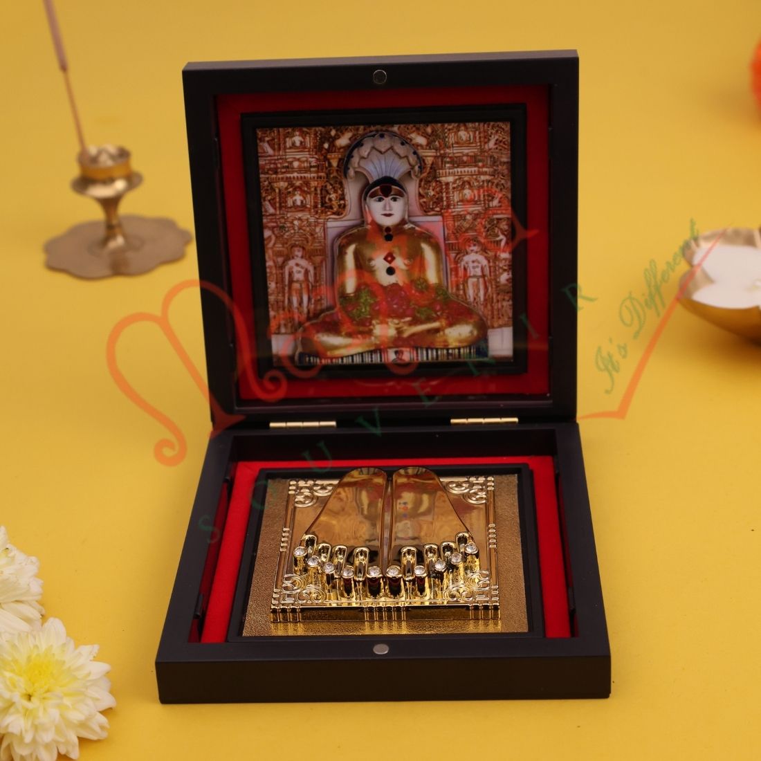 Yantram Divine 3D Rishabhdev Adinath Charan Paduka Box – Premium Jain Tirthankara Heritage Gift & Desk Frame