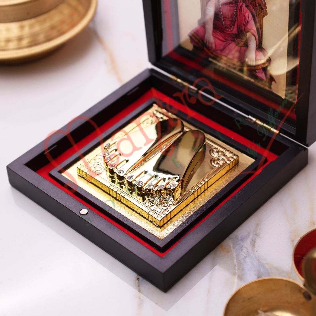 3D SRINGERI MAHARAJ Guru Charan Paduka in Premium Box | Spiritual Swami Saint Footprint Ido