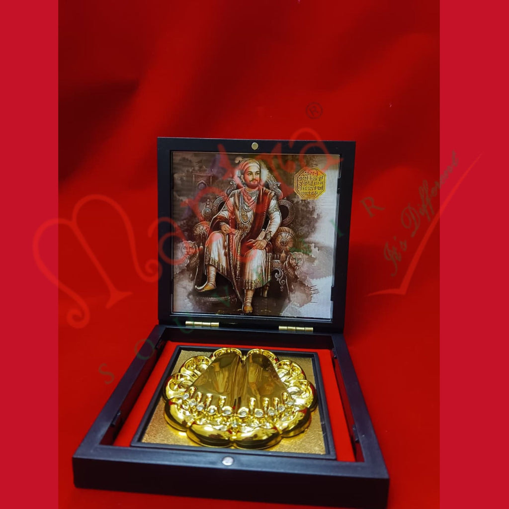 Premium 3D Chhatrapati Shivaji Maharaj Photo Frame with Golden Charan Paduka Box – Royal Maratha Empire King Shivaji Raje "Rajyabhishek" Desktop Altar & Idol for Home Decor, Office Desk & Gifting
