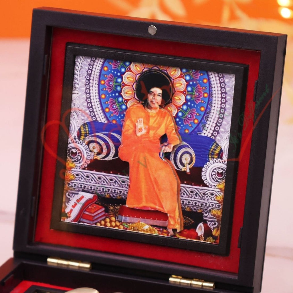 Puttaparthi Sathya Sai Baba Charan Paduka with Photo Frame | Spiritual Puja Paduka for Home Temple & Gifting
