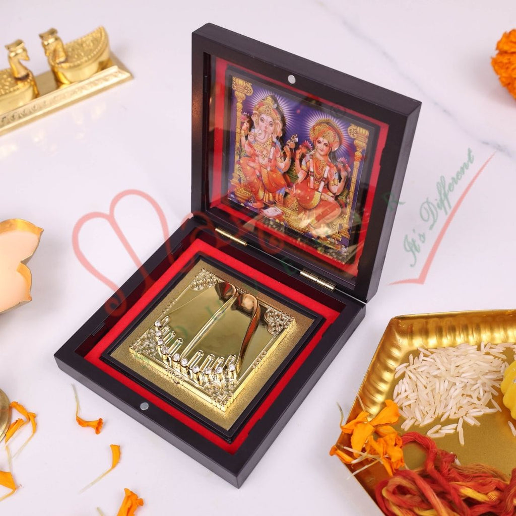 3D Laxmi Ganesha Charan Paduka in Premium Box – Divine Shubh Labh Idol for Wealth, Wisdom & Spiritual Gifting