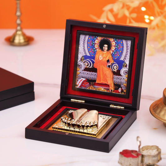 Puttaparthi Sathya Sai Baba Charan Paduka with Photo Frame | Spiritual Puja Paduka for Home Temple & Gifting
