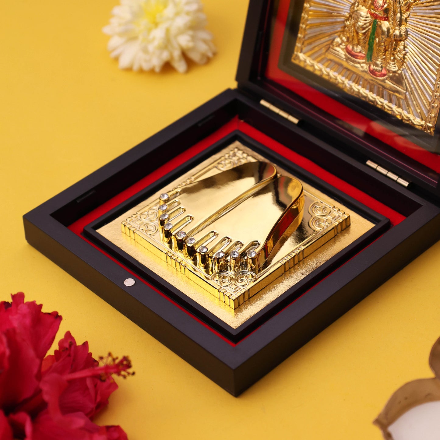Ganesha Charan Paduka Box – Auspicious Vighnaharta Idol for Success, Protection & Luxury Gifting